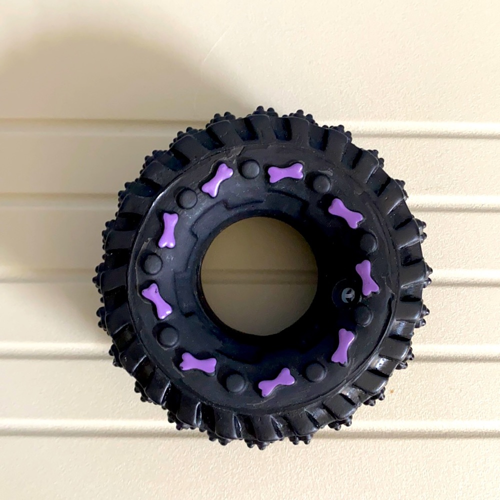 Squaeaky Tire Dog Toy